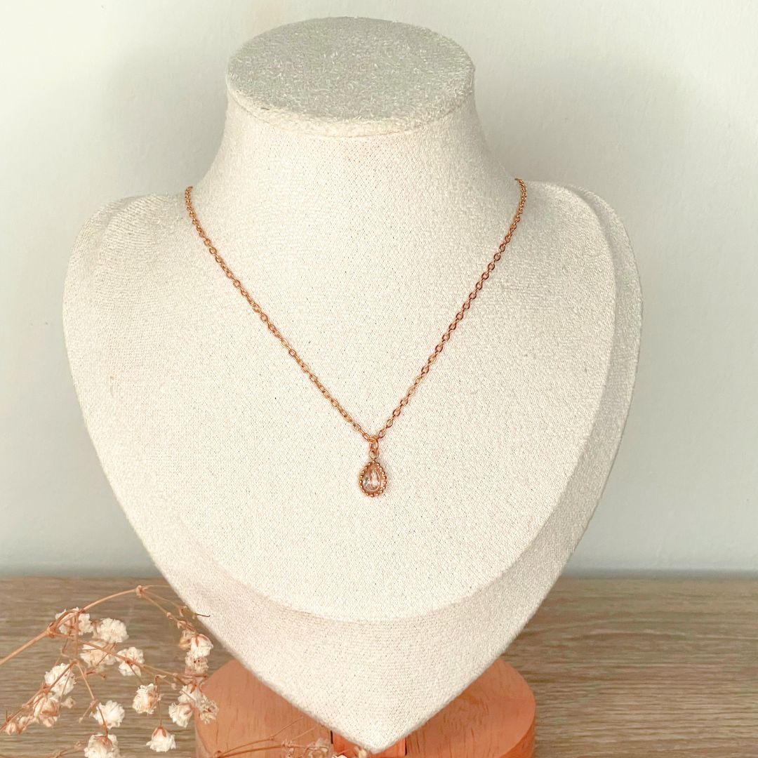 COLLIER KENDRA